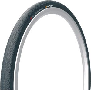 Hutchinson Override Gravel tire