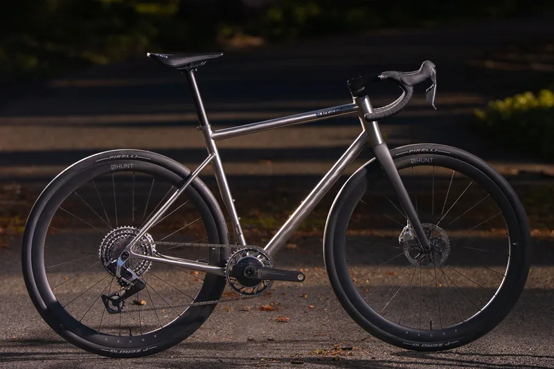 BlackHeart Road Plus Ti titanium endurance road bike