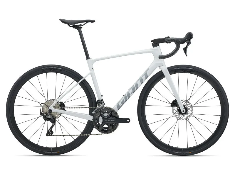 Giant Defy Advanced 2 endurance road bike